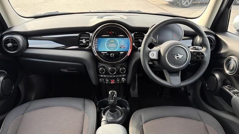 Used Mini Cooper Classic 134 HP (98 kW) 2023 Black Hatchback