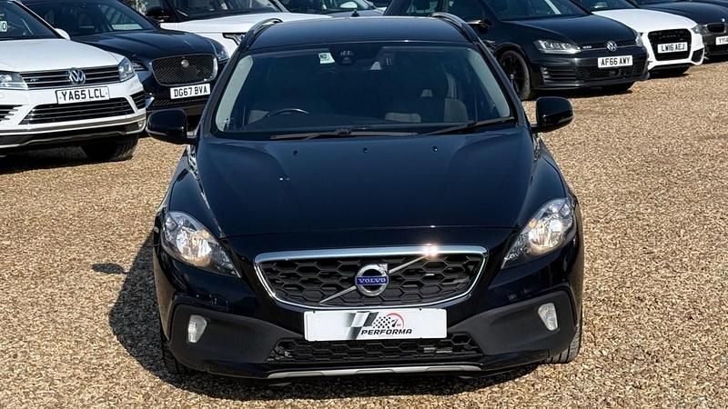 Usado Volvo V40 SE 2015 Azul Citadino