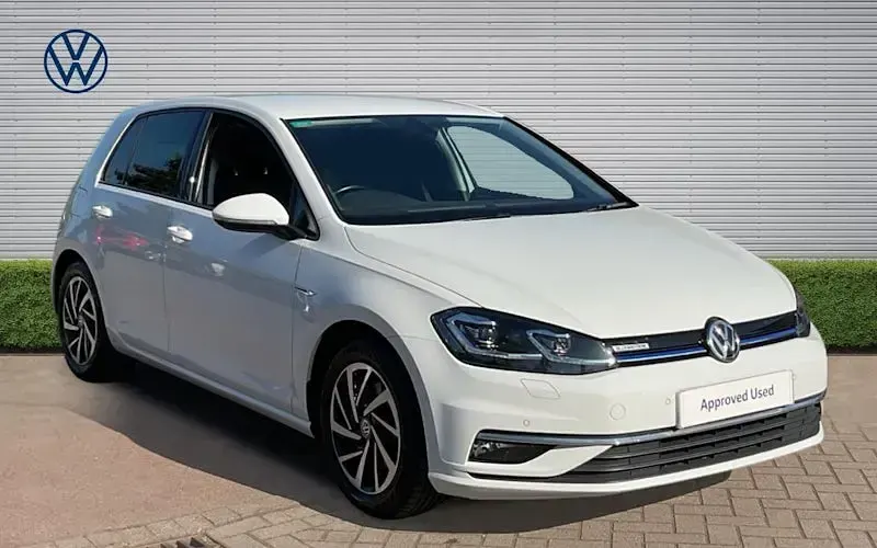 Used VW Golf VIII Edition 131 HP (96 kW) 2020 Hatchback