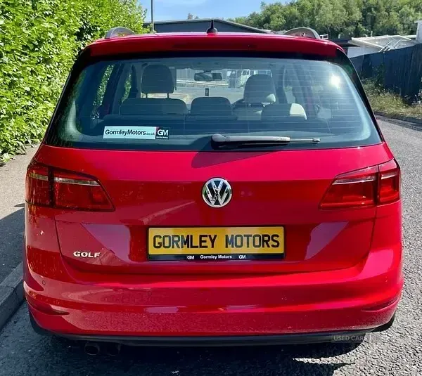 Used VW Golf Sportsvan SE 2015 Red MPV