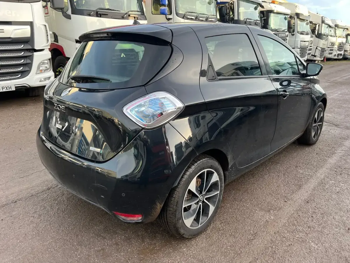 Usado Renault Zoe Dynamique 67 kW (92 HP) 2018 Preto Citadino