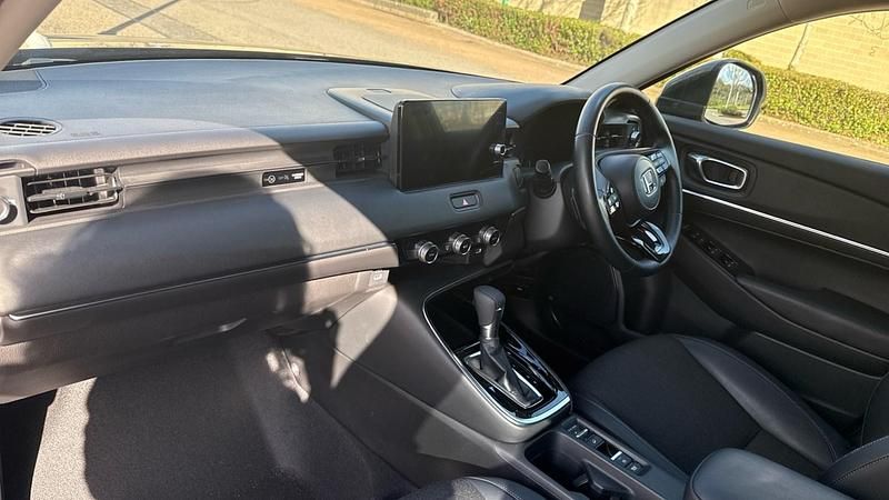 Used Honda HR-V Advance 131 HP (96 kW) 2023 Grey SUV