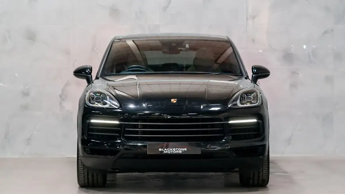 Used Porsche Cayenne E-Hybrid Platinum Edition 2022 Black SUV