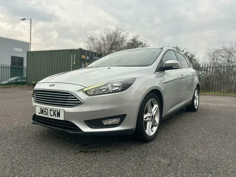 Used Ford Focus Zetec 2016 Silver Hatchback