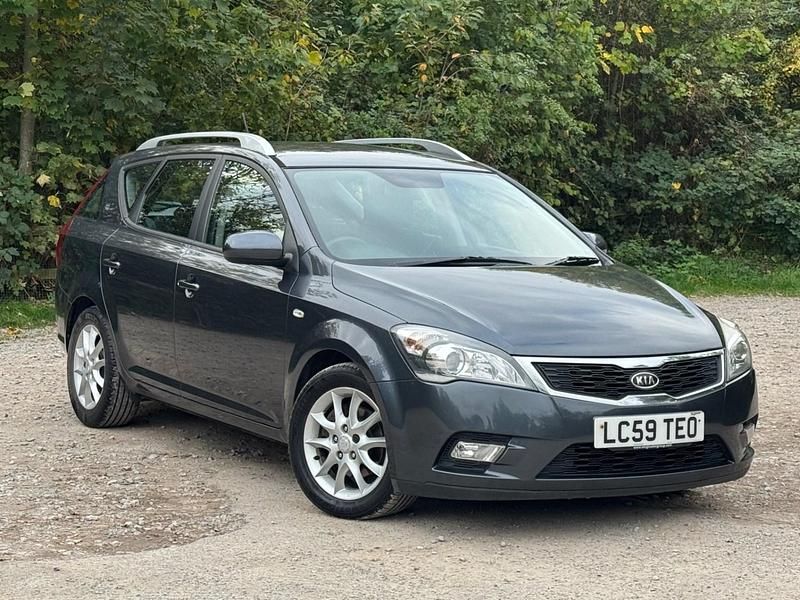 Grey Used 2009 Kia Ceed Hatchback | £1,795 (Fair price) - Image 1/4