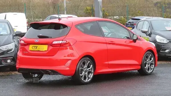 Used Ford Fiesta ST-Line 100 HP (73 kW) 2018 Red Hatchback