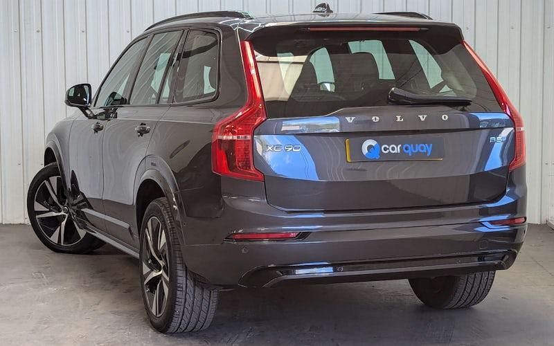 Usado Volvo XC90 Plus 235 HP (172 kW) 2023 SUV