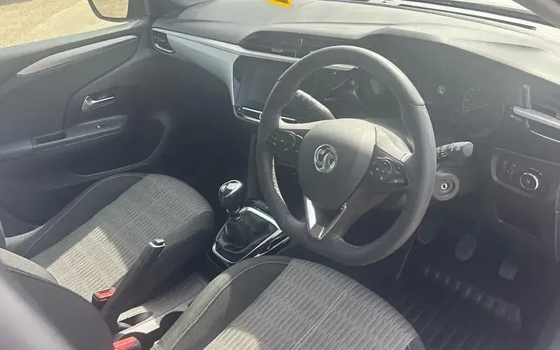 Used Vauxhall Corsa Design Edition 101 HP (74 kW) 2023 Grey Hatchback