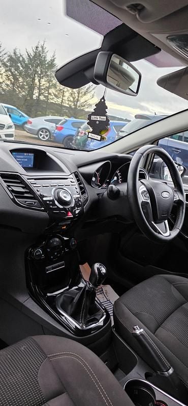 Używany Ford Fiesta Titanium 2017 Czarny Hatchback