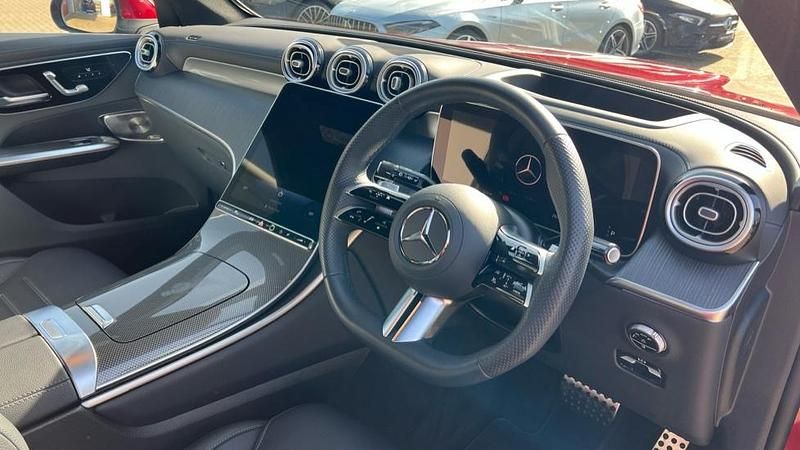 Used Mercedes GLC300 AMG Line Premium Plus 258 HP (189 kW) 2025 Red