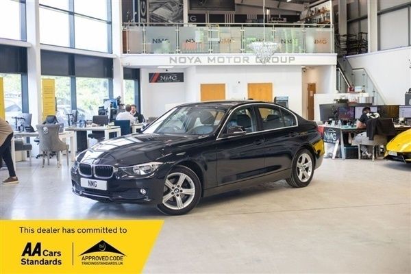 Black Used 2015 BMW 318 Comfort Edition Sedan | £9,299 (Good price) - Image 1/1