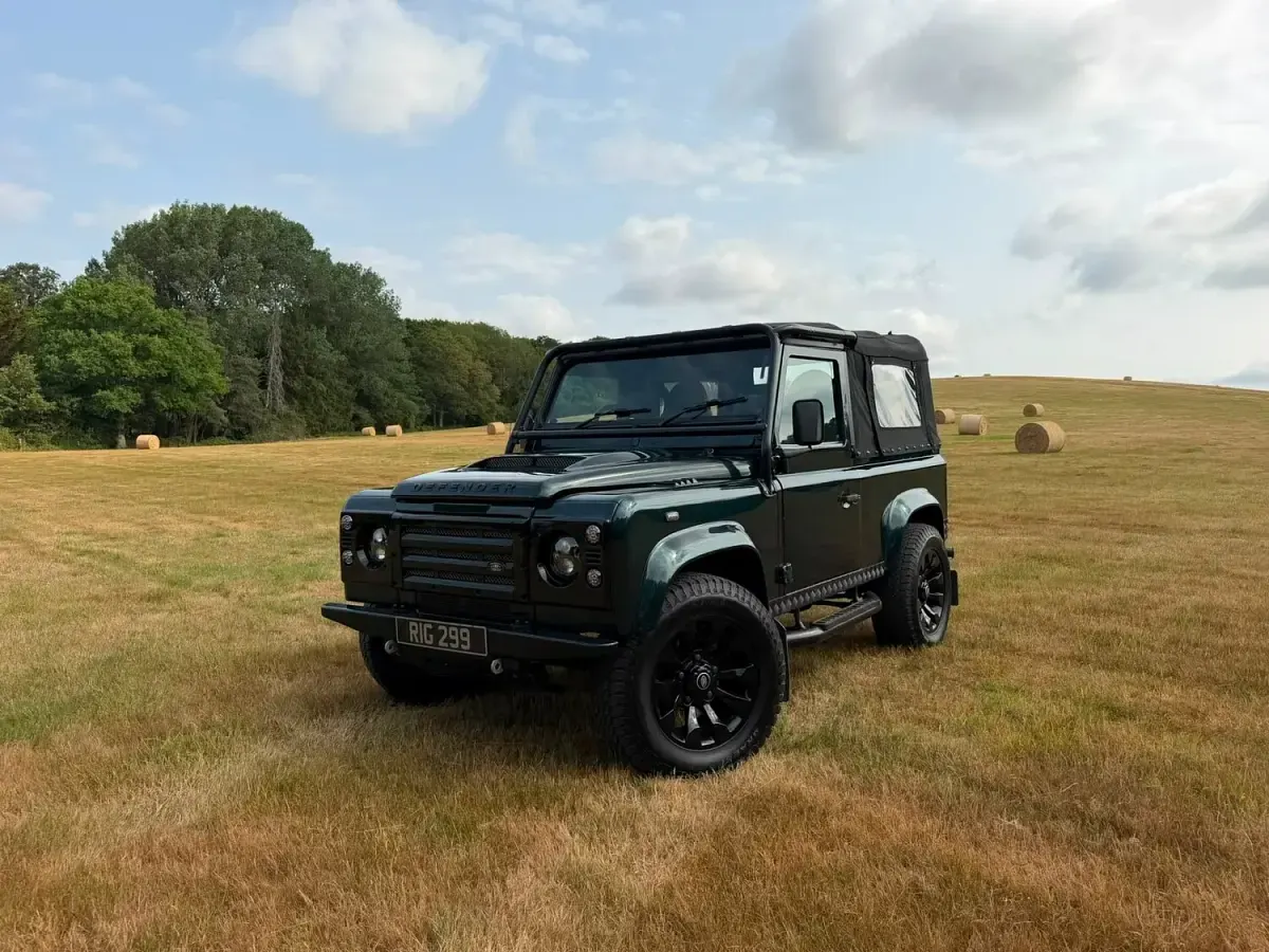 Used Land Rover Defender 1998 Green Hatchback