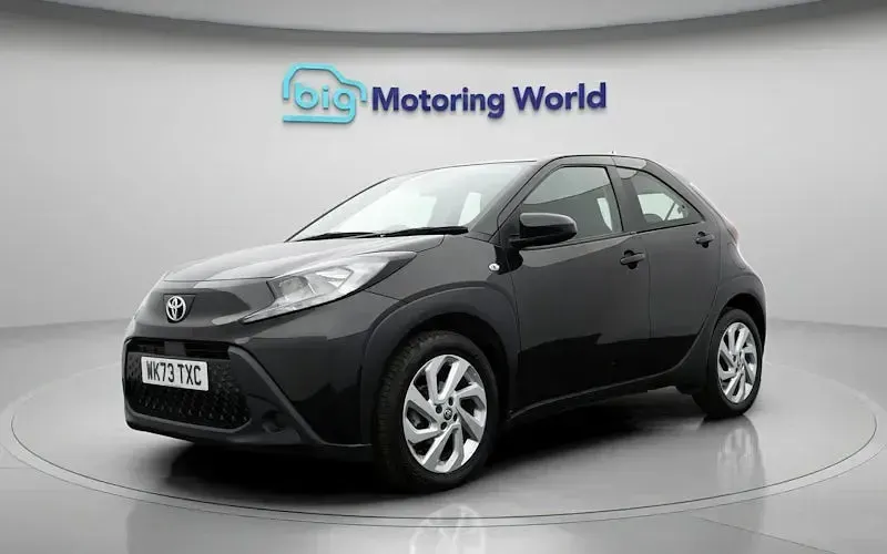 Used Toyota Aygo X PURE 72 HP (52 kW) 2025 SUV