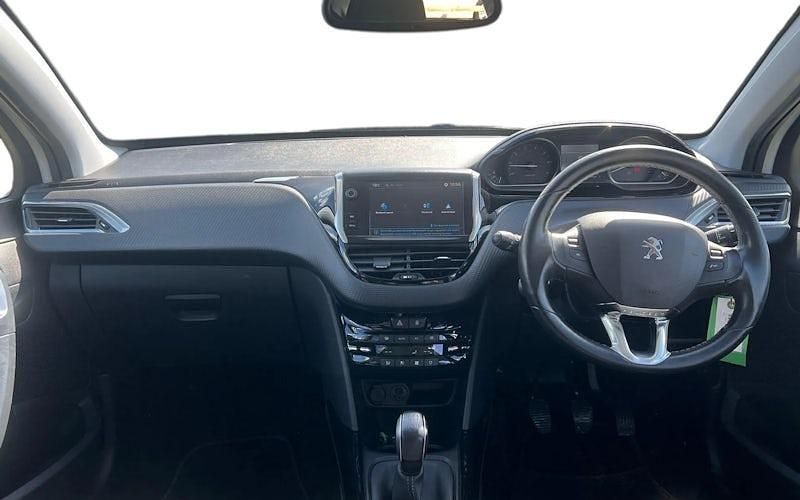 Used Peugeot 2008 Allure 82 HP (60 kW) 2017 White SUV