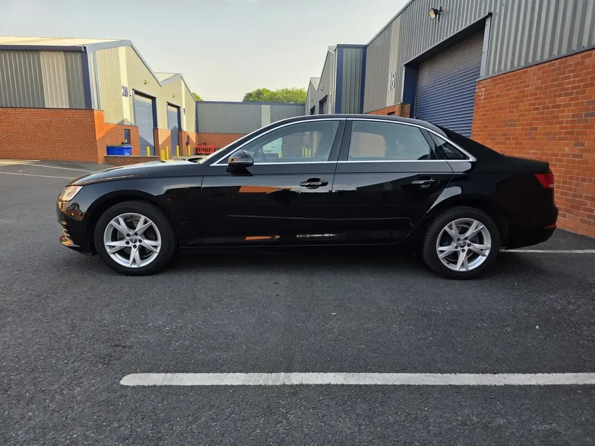 Used Audi A4 Sport 150 HP (110 kW) 2017 Black Sedan