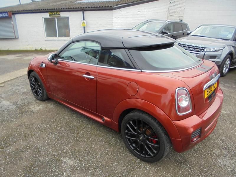 Used Mini Cooper Coupé 122 HP (89 kW) 2013 Orange Coupe
