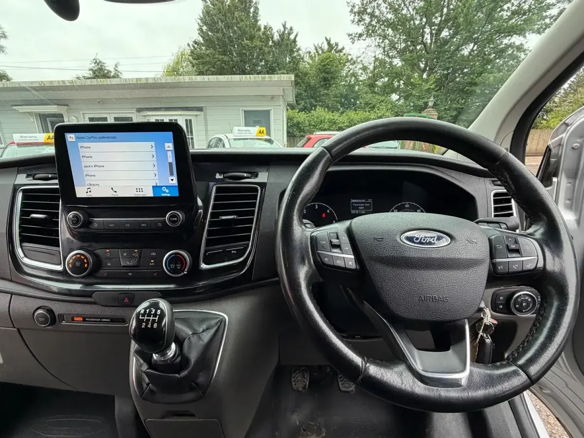 Used Ford Transit Custom Limited 130 HP (95 kW) 2018 Silver Van