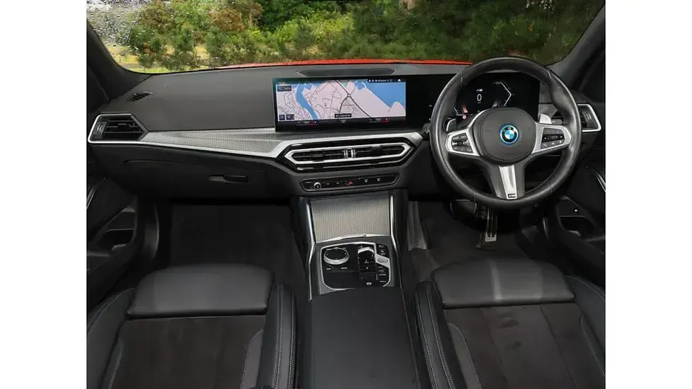 Used BMW 330 M Sport 288 HP (211 kW) 2023 Red