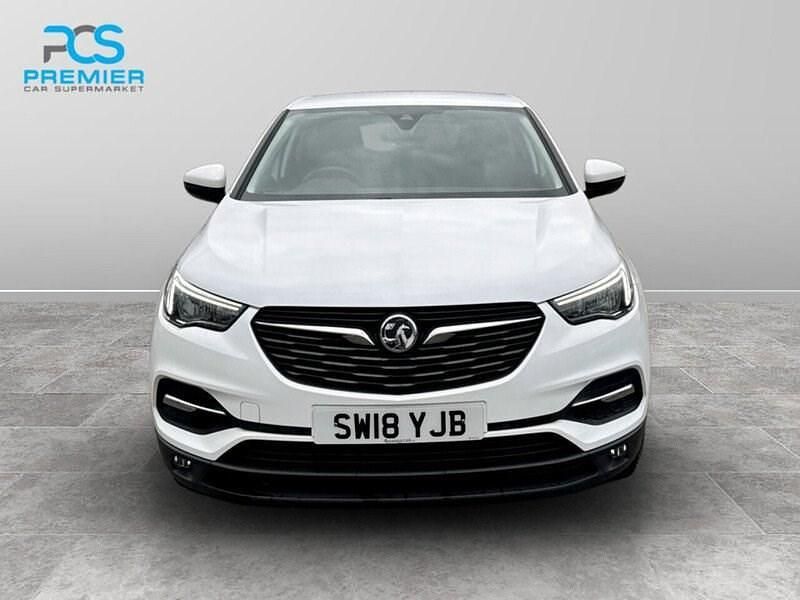 Used Vauxhall Grandland X 2018 White SUV