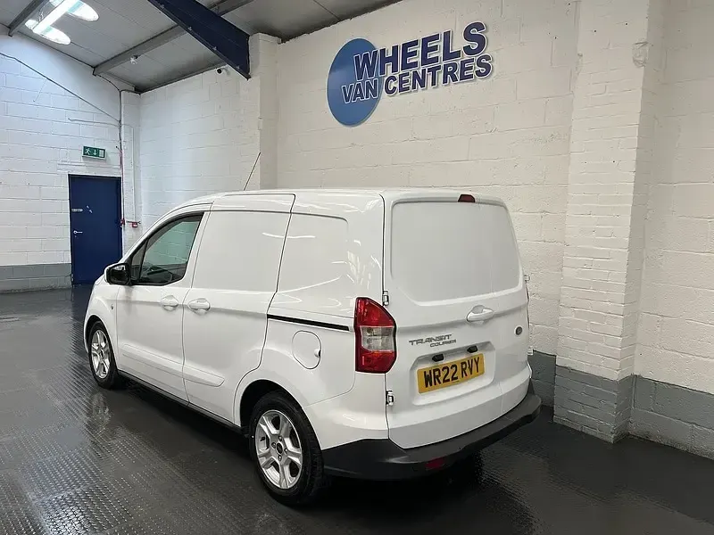 Used Ford Transit Limited 100 HP (73 kW) 2022 White Van