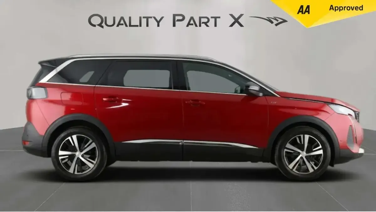 Used Peugeot 5008 GT 180 HP (132 kW) 2023 Red SUV