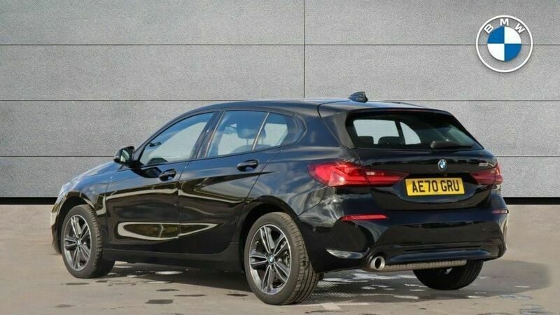Used BMW 118 Sport Line 138 HP (101 kW) 2020 Black Hatchback