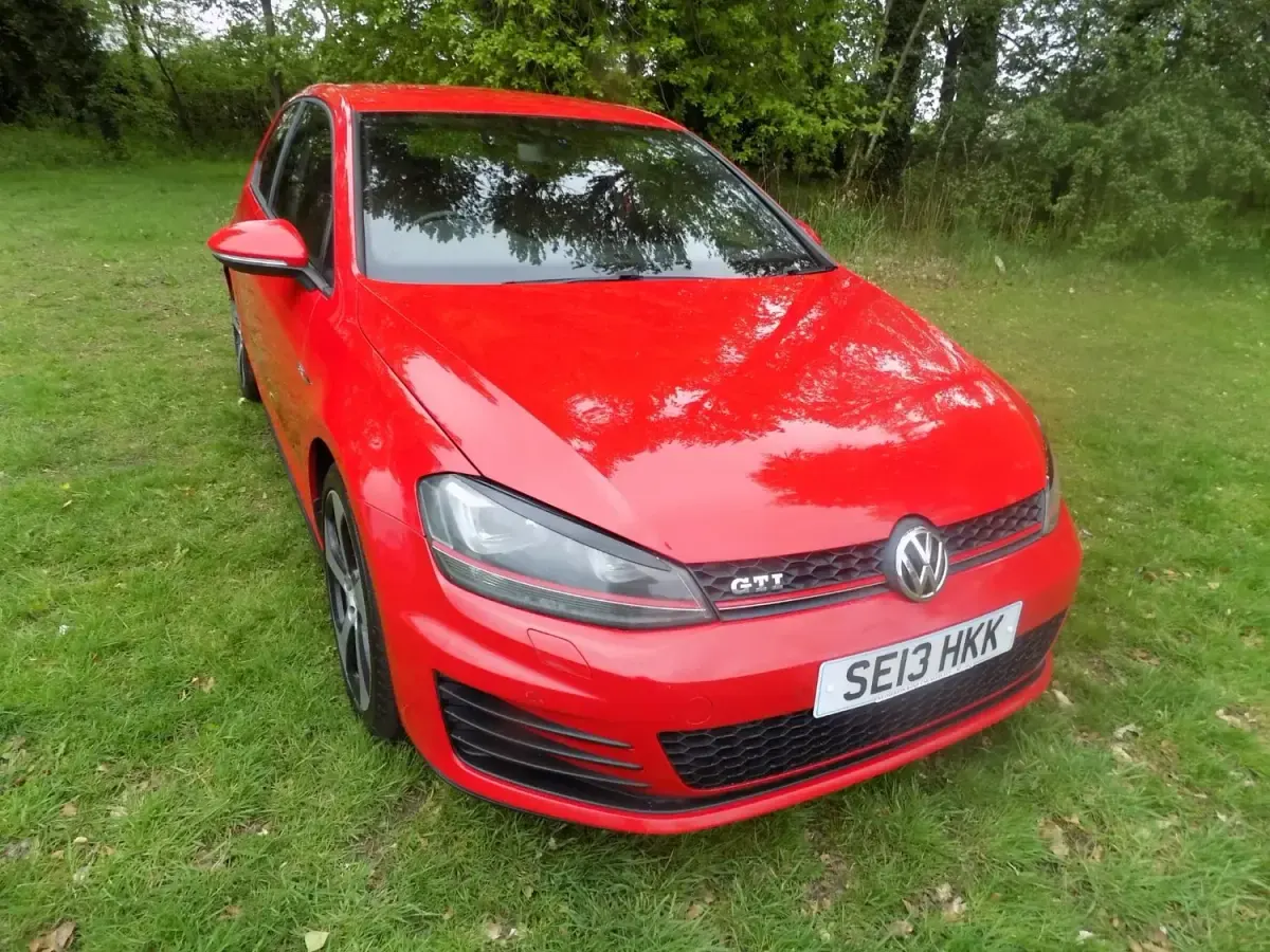 Second-hand VW Golf VII GTI 2013 Roșu Hatchback