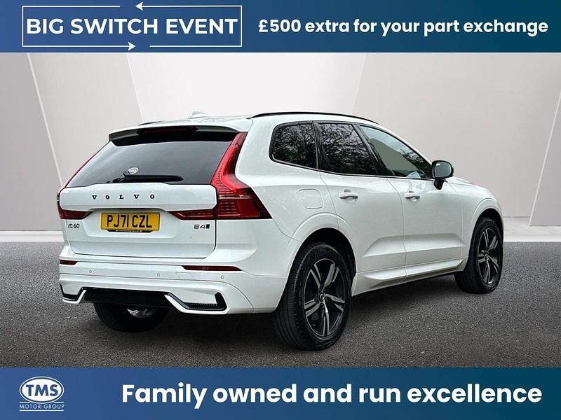 Used Volvo XC60 R-Design 197 HP (144 kW) 2021 White SUV