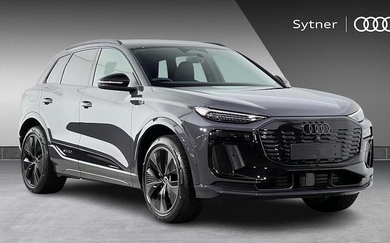 New Audi e-tron Black Edition 225 kW (306 HP) 2026 SUV
