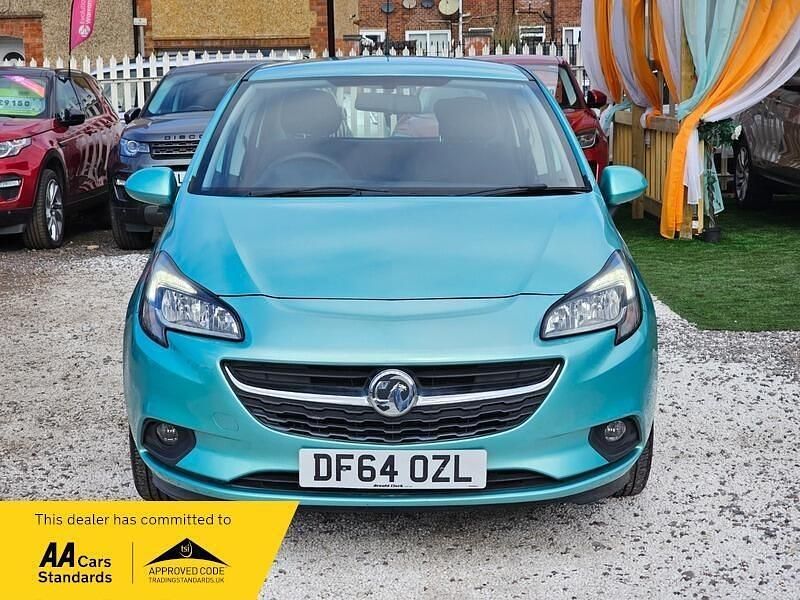 Used Vauxhall Corsa Design Edition 70 HP (51 kW) 2014 Green Hatchback