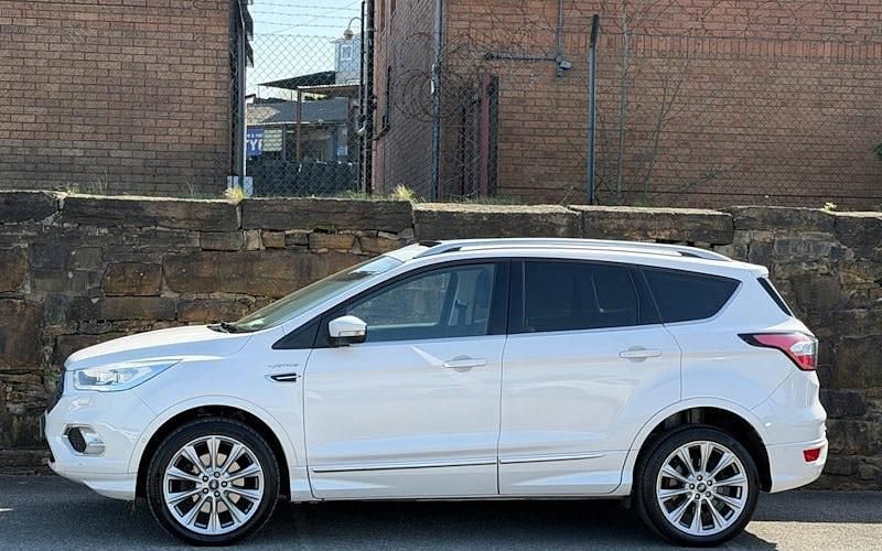 Used Ford Kuga Vignale 180 HP (132 kW) 2019 White SUV