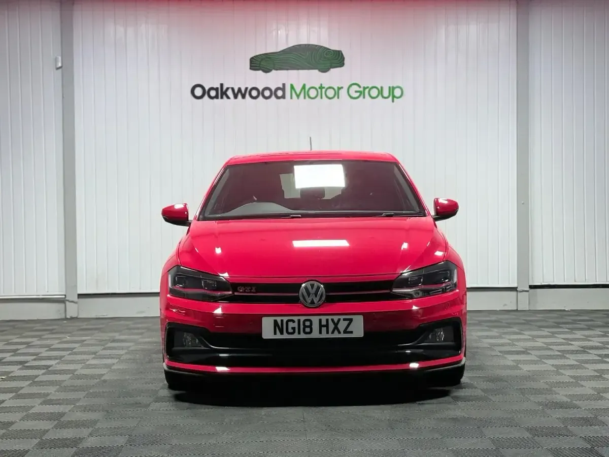 Begagnad VW Polo GTI 200 HK (147 kW) 2018 Röd Halvkombi