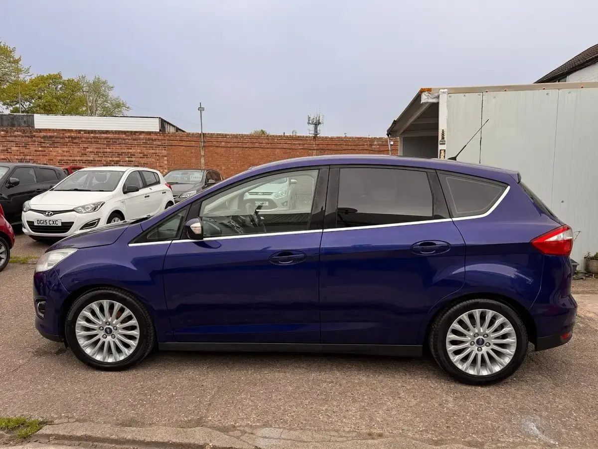 Used Ford C-MAX Titanium 2015 Blue MPV