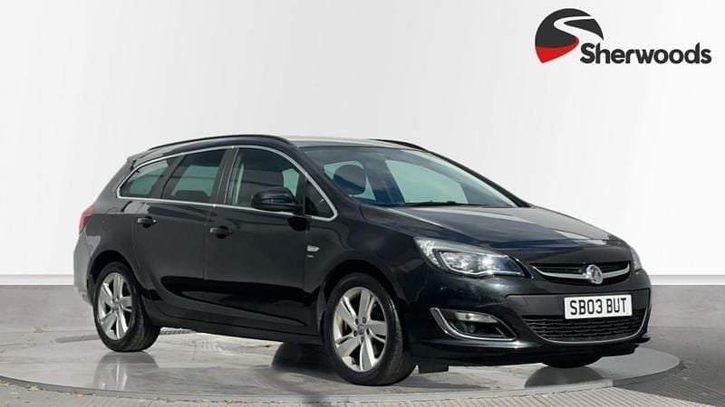 Black Used 2016 Vauxhall Astra SRi Estate | £4,999 (Good price) - Image 1/4