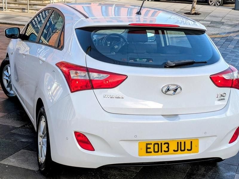 Used Hyundai i30 Active 2013 White Hatchback