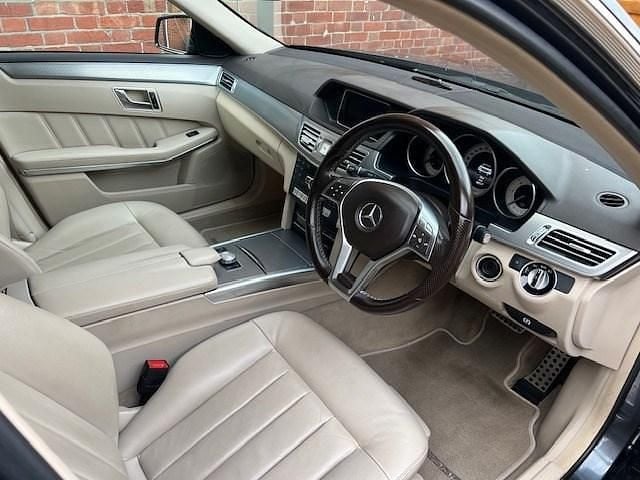 Used Mercedes E300 AMG line 2014 Grey Estate