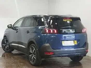 Second-hand Peugeot 5008 Premium 131 CP (96 kW) 2021 Albastru SUV
