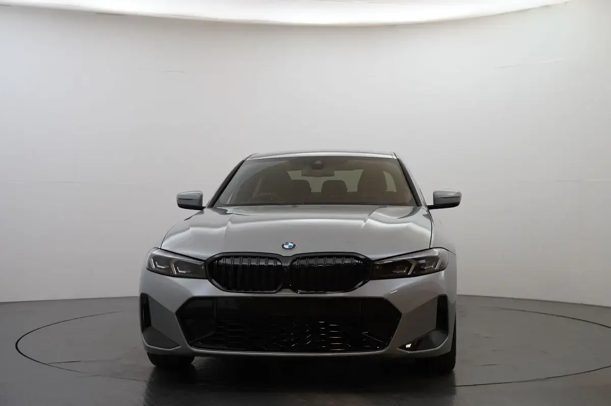 Used BMW 320 M Sport 181 HP (133 kW) 2026 Grey