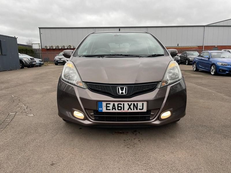 Used Honda Jazz EX 99 HP (72 kW) 2011 Brown Hatchback