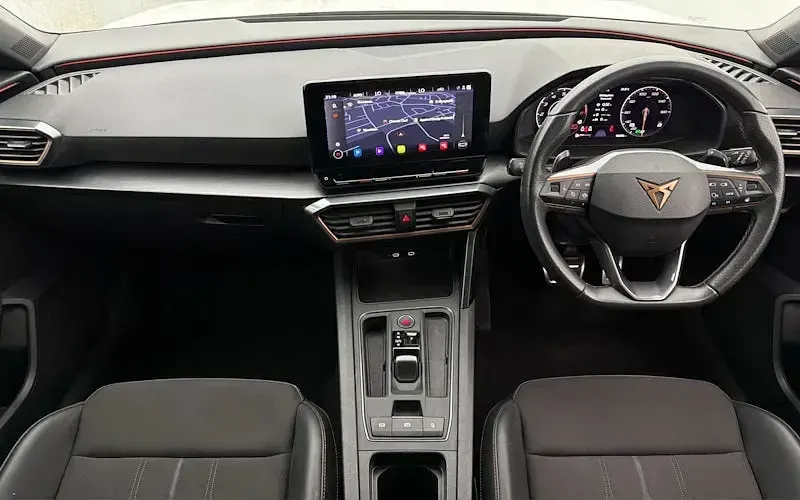Used Cupra Leon VZ1 310 HP (228 kW) 2022 White Hatchback