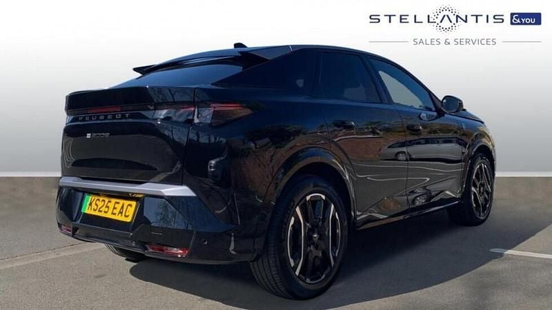Used Peugeot e-3008 GT 152 kW (207 HP) 2025 Black SUV