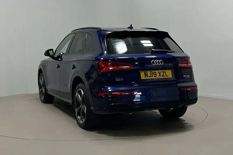 Used Audi Q5 Black Edition 190 HP (139 kW) 2019 Blue SUV