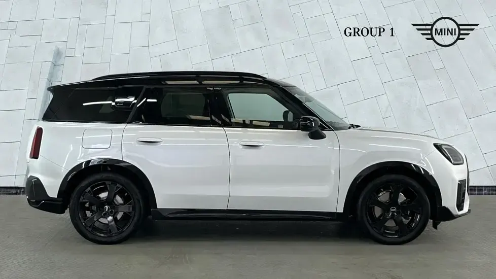 Used Mini Countryman 215 HP (158 kW) 2025 White SUV