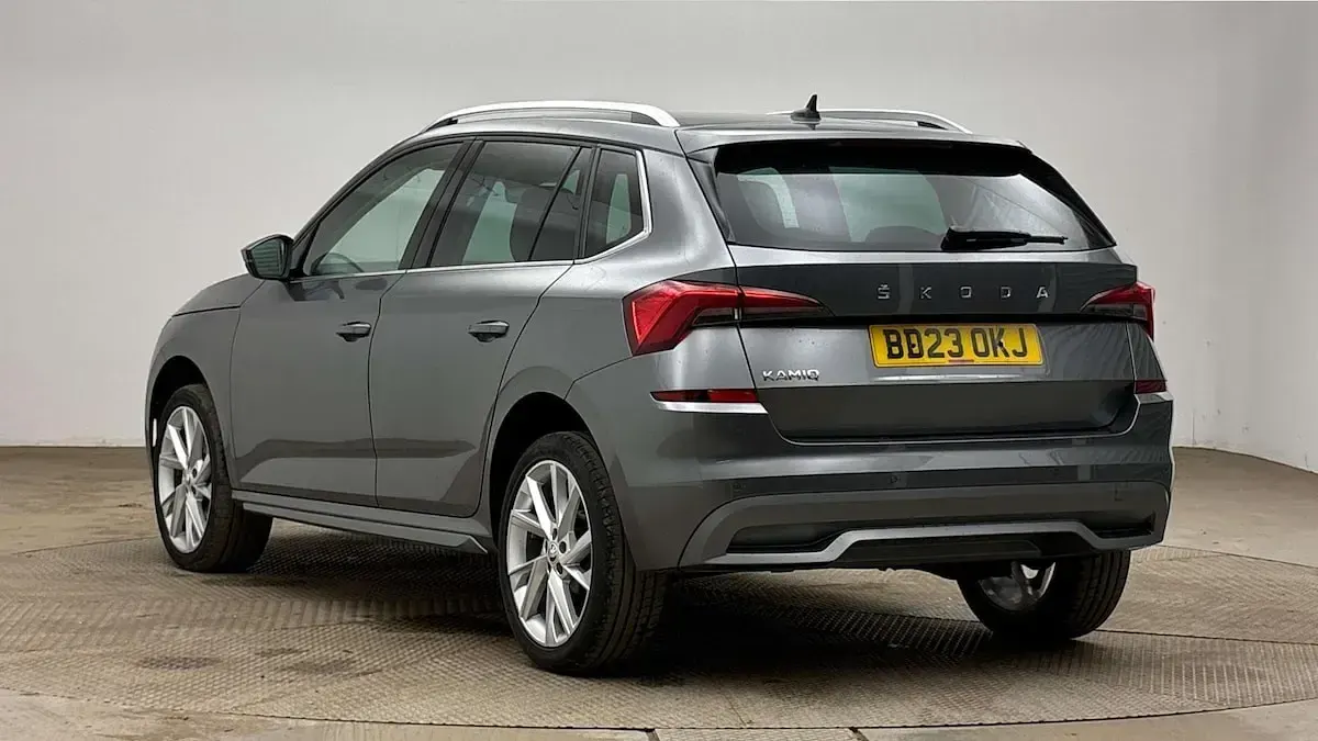 Used Skoda 110 R SE L Executive 81 HP (59 kW) 2023 Graphite grey metallic Estate