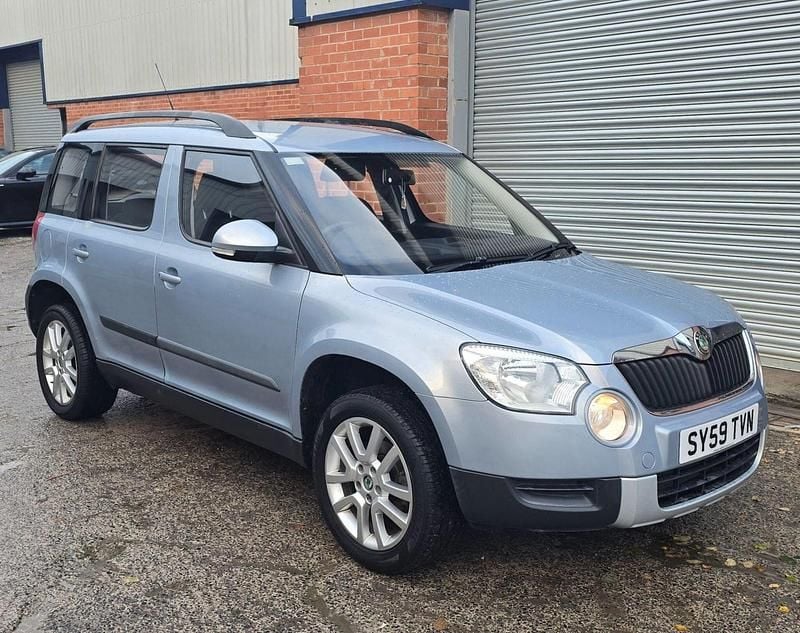 Blue Used 2009 Skoda Yeti SUV | £2,495 (Fair price) - Image 1/3