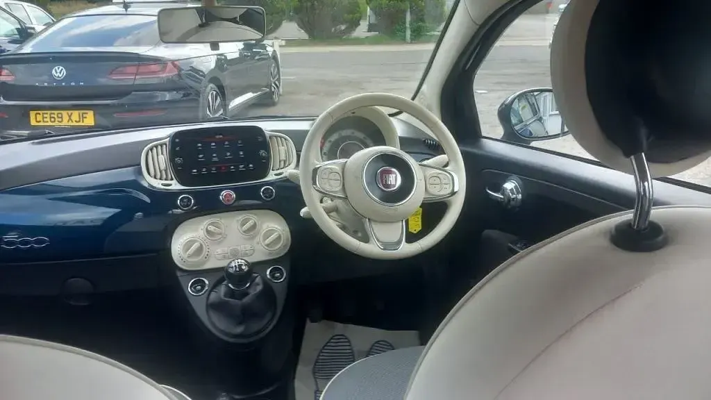 Gebraucht Fiat 500 Lounge 69 PS (50 kW) 2020 Blau Kleinwagen