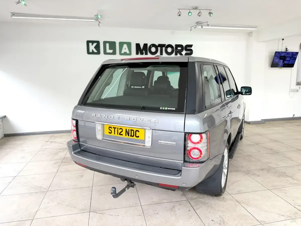 Begagnad Land Rover Range Rover 313 HK (230 kW) 2012 Grå SUV