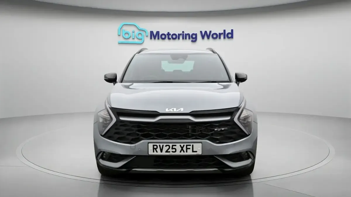 Used Kia Sportage GT-Line 209 HP (153 kW) 2024 Silver SUV
