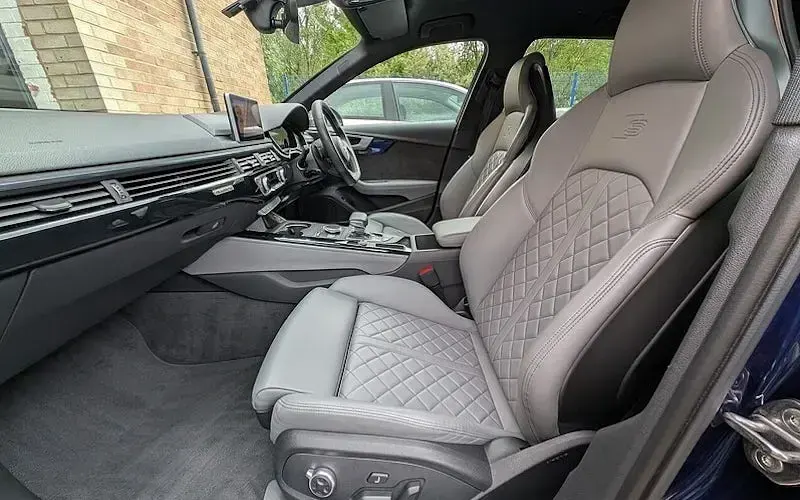 Usado Audi S4 Comfort 354 HP (260 kW) 2017 Azul Carrinha