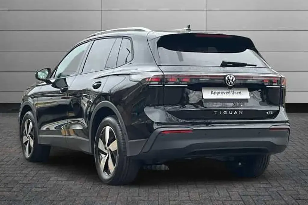 New VW Tiguan Match 150 HP (110 kW) 2026 Grenadilla black SUV